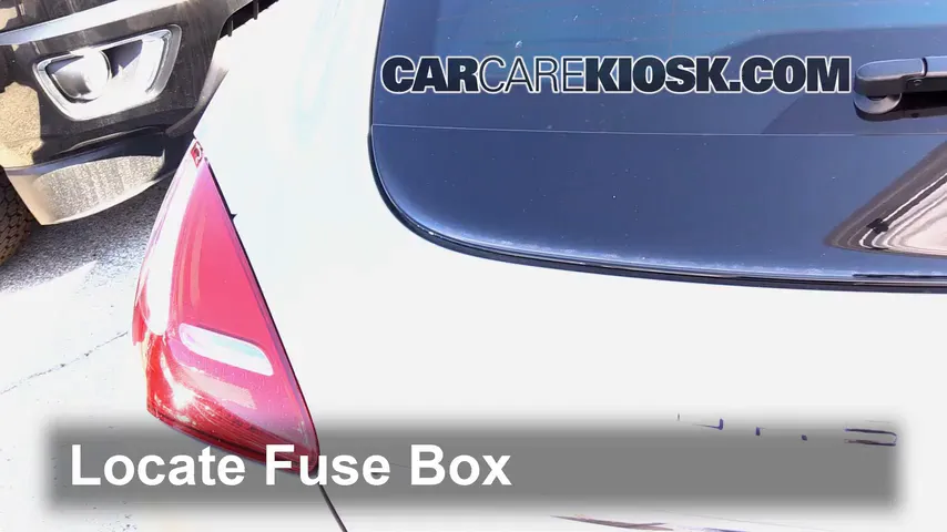 2010 Porsche Panamera 4S 4.8L V8 Fuse (Engine)
